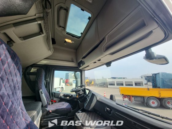 斯堪尼亚 S460 4X2 牵引车组