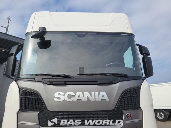 斯堪尼亚 S460 4X2 牵引车组