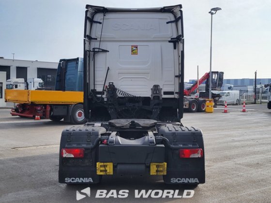 斯堪尼亚 S460 4X2 牵引车组