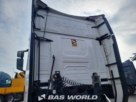 斯堪尼亚 S460 4X2 牵引车组