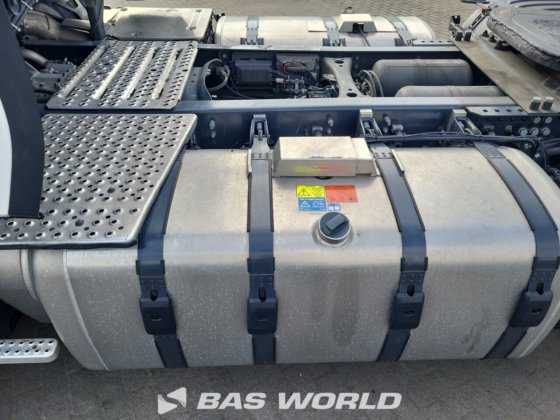 斯堪尼亚 S460 4X2 牵引车组