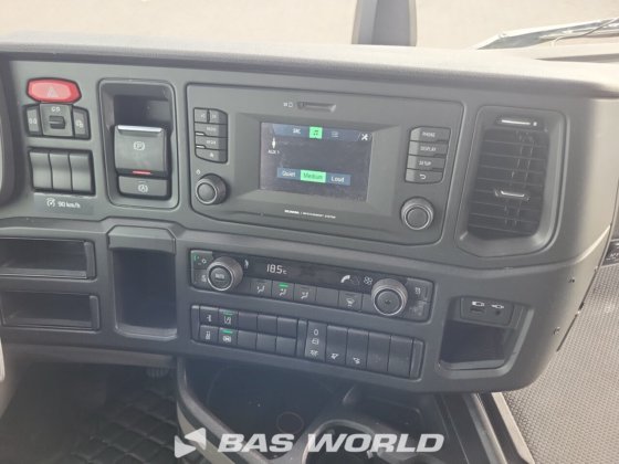 斯堪尼亚 S460 4X2 牵引车组