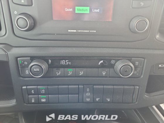 斯堪尼亚 S460 4X2 牵引车组