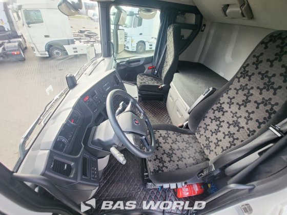 斯堪尼亚 S460 4X2 牵引车组