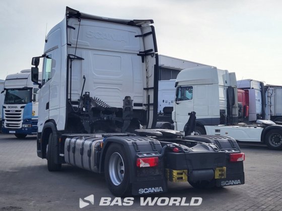 斯堪尼亚 S460 4X2 牵引车组