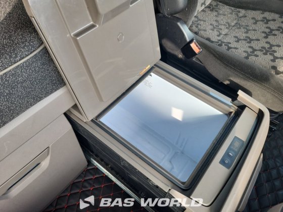 斯堪尼亚 S460 4X2 牵引车组