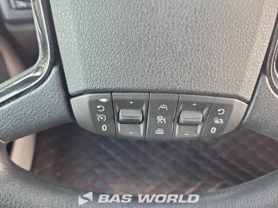 斯堪尼亚 S460 4X2 牵引车组