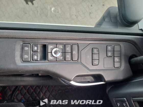 斯堪尼亚 S460 4X2 牵引车组