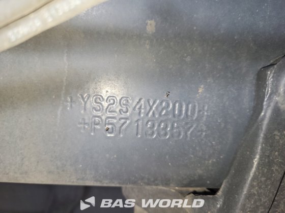 斯堪尼亚 S460 4X2 牵引车组