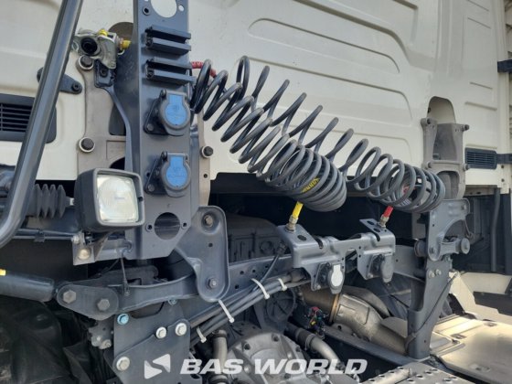 斯堪尼亚 S460 4X2 牵引车组