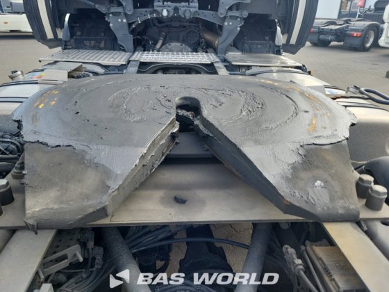 斯堪尼亚 S460 4X2 牵引车组