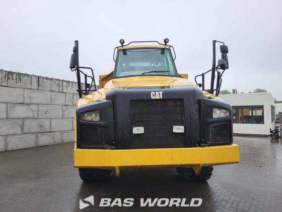 キャタピラー740 Bダンプトラック