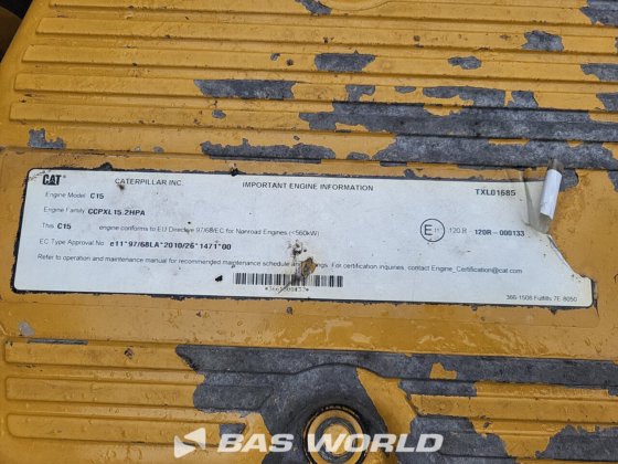 キャタピラー740 Bダンプトラック