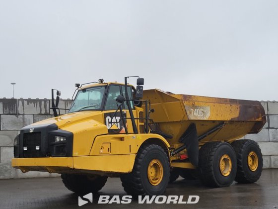 キャタピラー740 Bダンプトラック