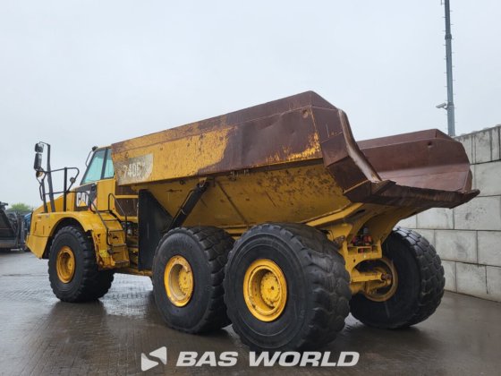 キャタピラー740 Bダンプトラック