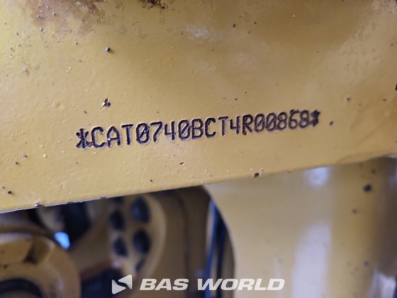 キャタピラー740 Bダンプトラック