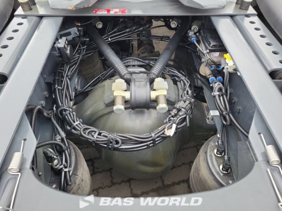 斯堪尼亚 S460 4X2 牵引车组