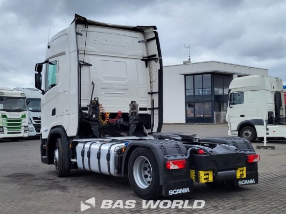 斯堪尼亚 S460 4X2 牵引车组