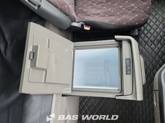 斯堪尼亚 S460 4X2 牵引车组