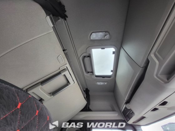斯堪尼亚 S460 4X2 牵引车组
