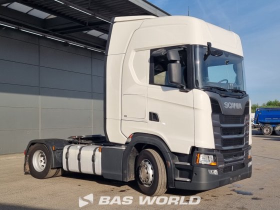 斯堪尼亚 S460 4X2 牵引车组