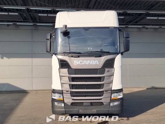 斯堪尼亚 S460 4X2 牵引车组