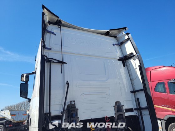 斯堪尼亚 S460 4X2 牵引车组