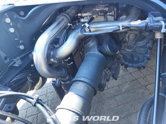 斯堪尼亚 S460 4X2 牵引车组