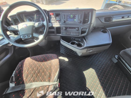 斯堪尼亚 S460 4X2 牵引车组