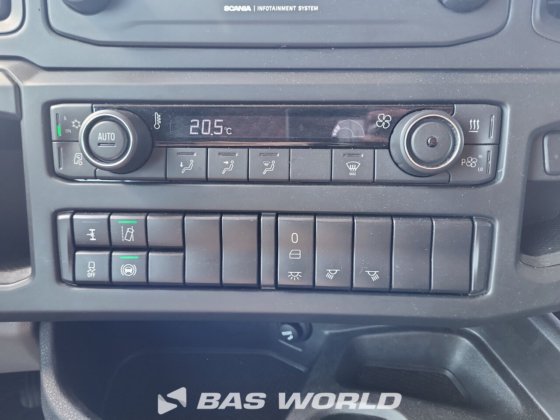 斯堪尼亚 S460 4X2 牵引车组