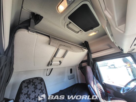 斯堪尼亚 S460 4X2 牵引车组