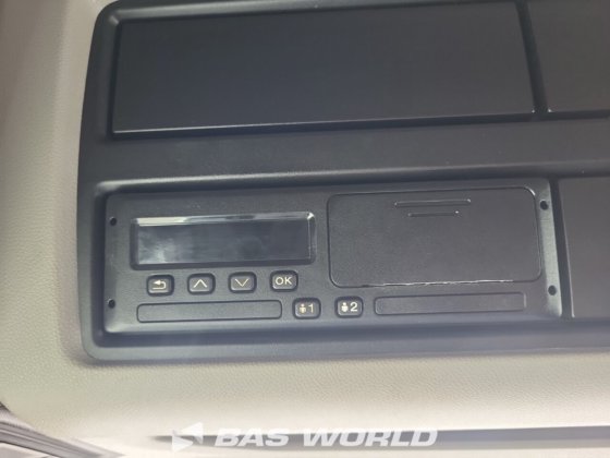 斯堪尼亚 S460 4X2 牵引车组