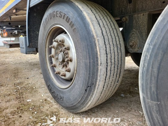 クローネ冷凍セミトレーラ