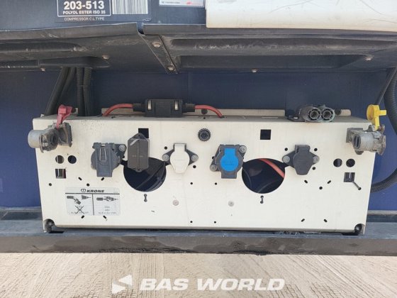 クローネ冷凍セミトレーラ