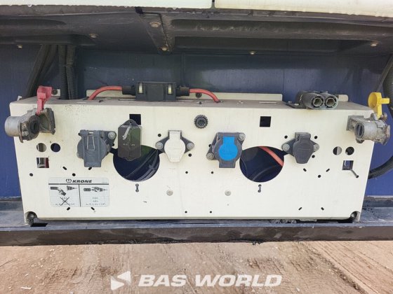 クローネ冷凍セミトレーラ