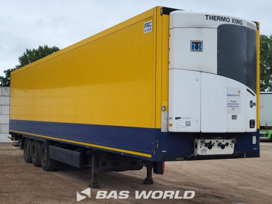 クローネ冷凍セミトレーラ