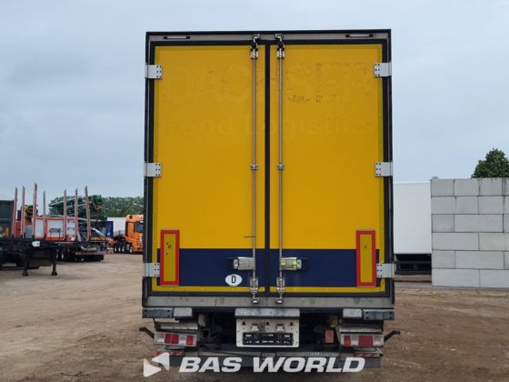 クローネ冷凍セミトレーラ