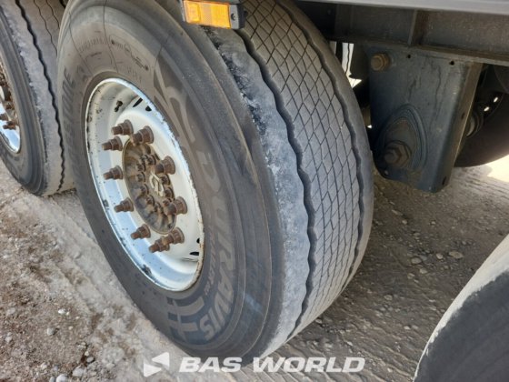 クローネ冷凍セミトレーラ