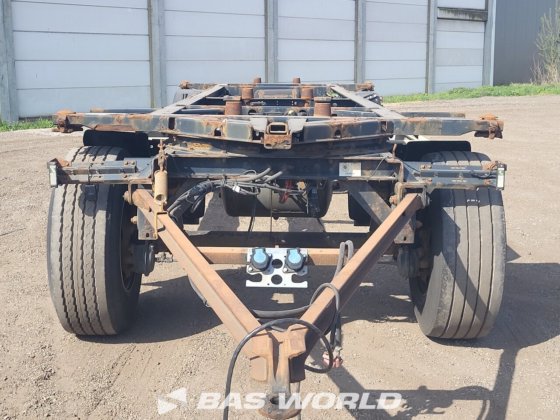 克朗集装箱底盘