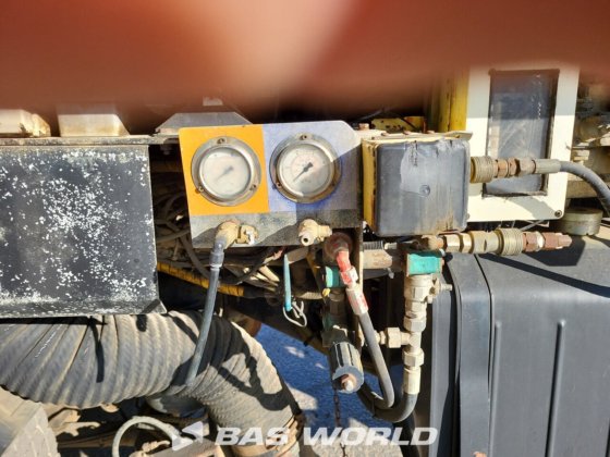メルセデス・ウニモグ1650 4X4 アサローニ・バキュームトラック