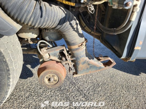 メルセデス・ウニモグ1650 4X4 アサローニ・バキュームトラック