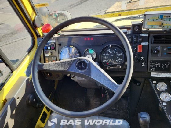 メルセデス・ウニモグ1650 4X4 アサローニ・バキュームトラック