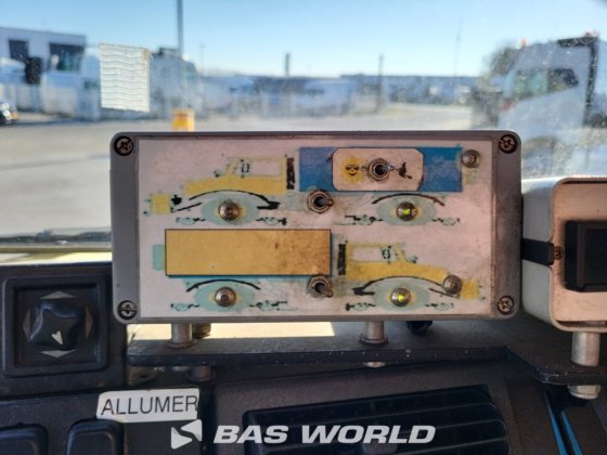 メルセデス・ウニモグ1650 4X4 アサローニ・バキュームトラック