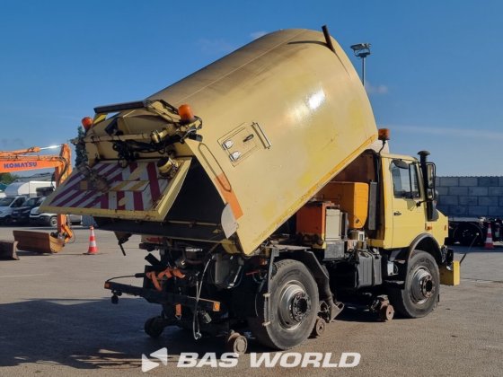 メルセデス・ウニモグ1650 4X4 アサローニ・バキュームトラック