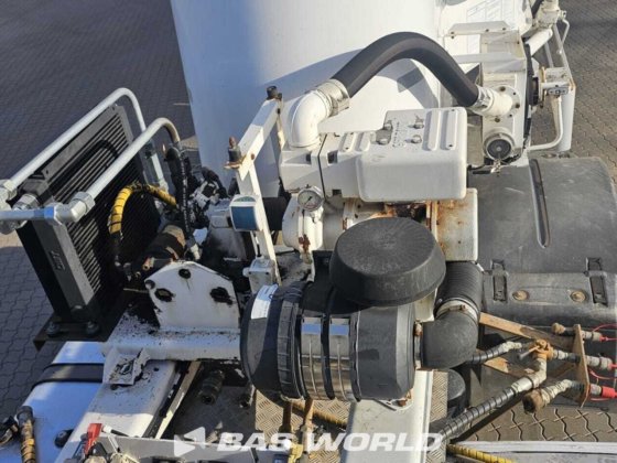 斯皮策坦克半拖车