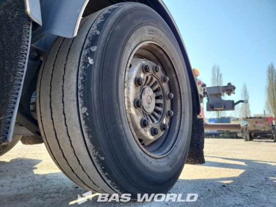 ヴァンフール・コンテナ・シャーシ