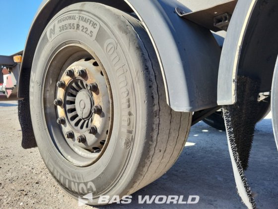 ヴァンフール・コンテナ・シャーシ