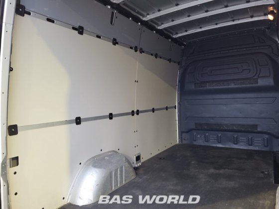 メルセデス スプリンター 315 CDI クローズド・ボックス・バン