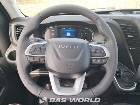 イヴェコ・デイリー 35C21 クローズド・ボックス・バン