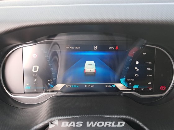 イヴェコ・デイリー 35C21 クローズド・ボックス・バン